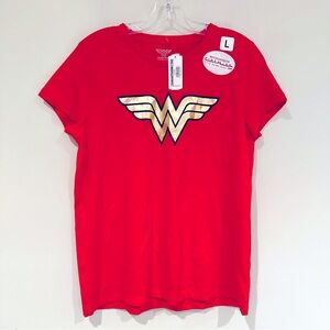 Wonder Woman Licensed Gold Foil Logo Tshirt Women's Large‎ Red Cotton Blend NWT